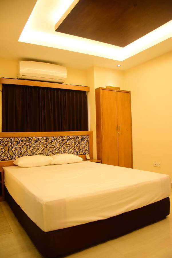 Bottomhill Palace Hotel سيلهيت المظهر الخارجي الصورة